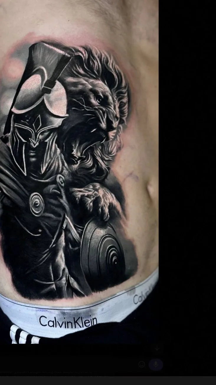 Göğüs Dövmesi · Blackwork · İstanbul
