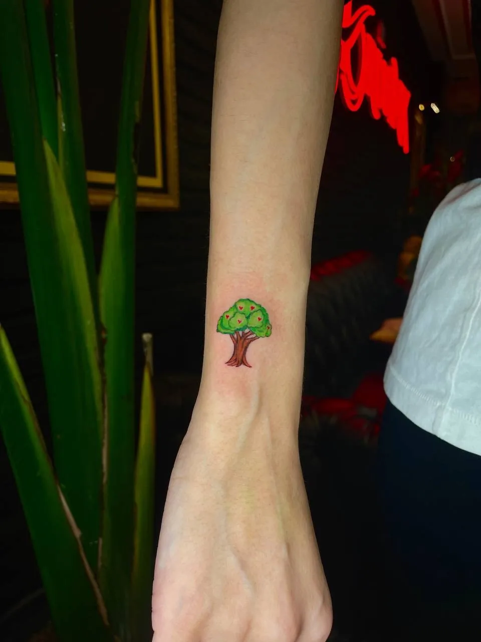Fine Line Tattoo — SameDayTattoo İstanbul — Minimal Fine Line Tattoo 013
