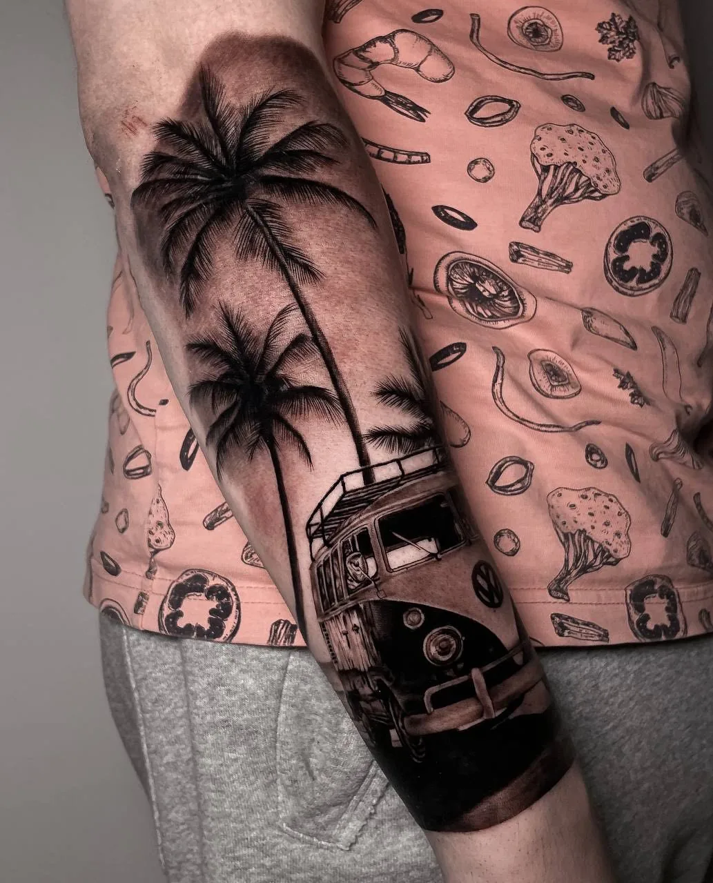 Sofia Cruz Minimal tattoo Istanbul — Minimal Fine Line Tattoo 010