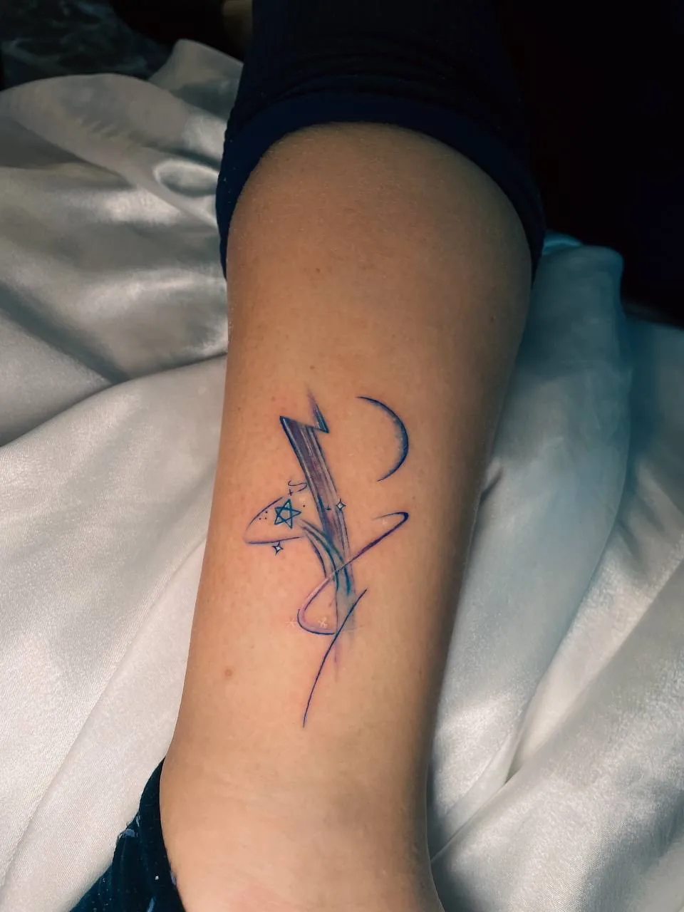 Minimal Dövme — SameDayTattoo İstanbul — Minimal Fine Line Tattoo 014